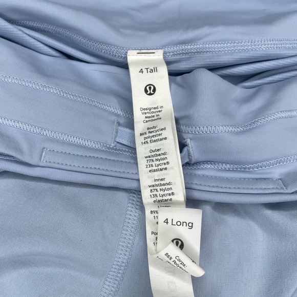 LIGHT BLUE LULULEMON SPEED UP SHORTS SIZE 4 TALL GOOD CONDITION 🍋🍋 - Picture 2 of 3